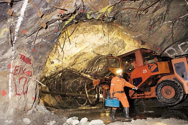Underground Gold Mining & Drilling